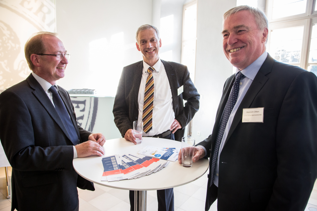 Neuberufenenempfang 2016: Prof. Dr. Reinhard Lerch, Siegfried Maier, Prof. Dr. Heinrich Otten (Bild: FAU/Georg Pöhlein)