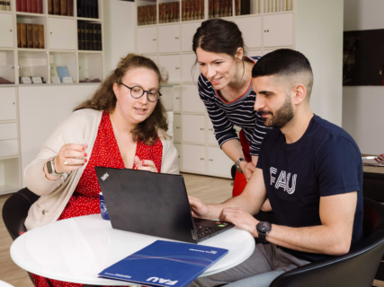 Zur Seite: FAUonboarding für wissenschaftsstützendes Personal